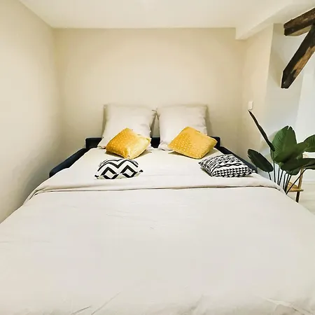 Cosy Refait A Neuf - Proche Aeroport Et Tram