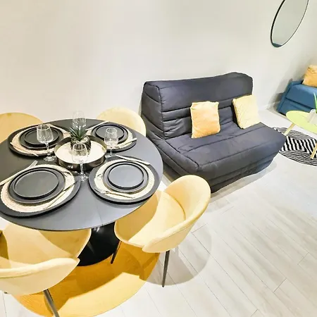 Cosy Refait A Neuf - Proche Aeroport Et Tram * ブーグネ