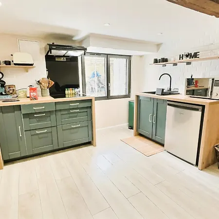 Cosy Refait A Neuf - Proche Aeroport Et Tram *