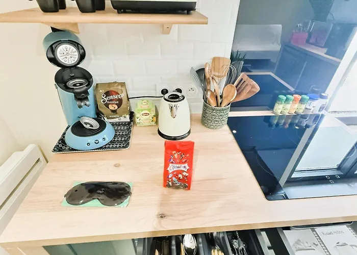 Cosy Refait A Neuf - Proche Aeroport Et Tram Apartmán