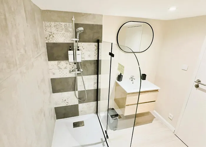 Cosy Refait A Neuf - Proche Aeroport Et Tram